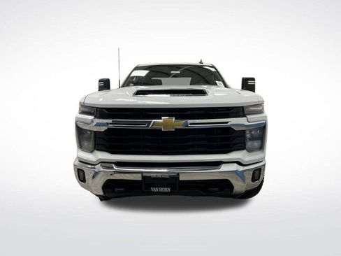 Used 2024 Chevrolet Silverado 3500 LT image 11