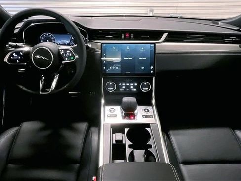 New 2024 Jaguar XF R-Dynamic SE image 6
