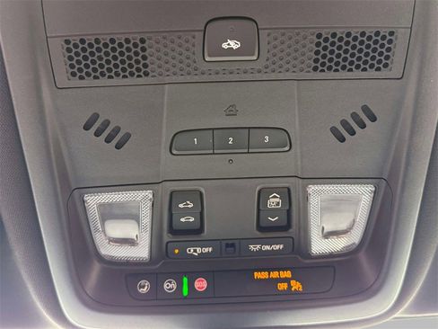 Used 2023 Cadillac XT6 Sport image 29