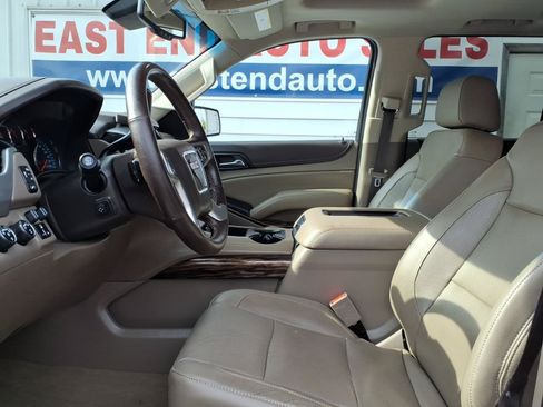 Used 2017 GMC Yukon SLT w/ Open Road Package AWD/4WD image 8