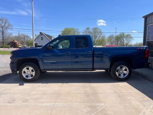 Used 2018 Chevrolet Silverado 1500 LT w/ All Star Edition AWD/4WD image 4