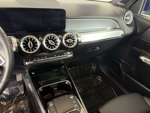 Certified 2021 Mercedes-Benz GLB 250 GLB 250 image 4