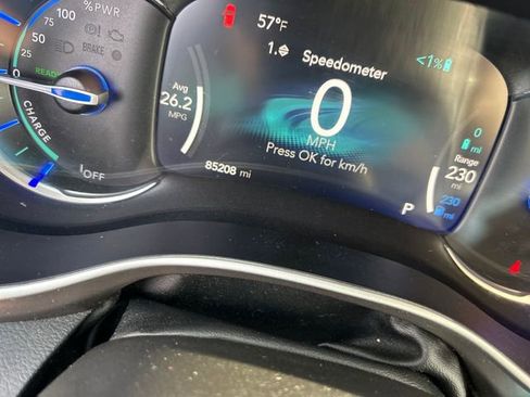 Used 2022 Chrysler Pacifica Touring-L image 17