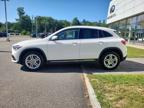 Used 2023 Mercedes-Benz GLA 250 4MATIC image 2