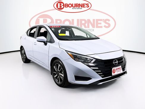 Used 2025 Nissan Versa SV w/ Trunk Package image 1