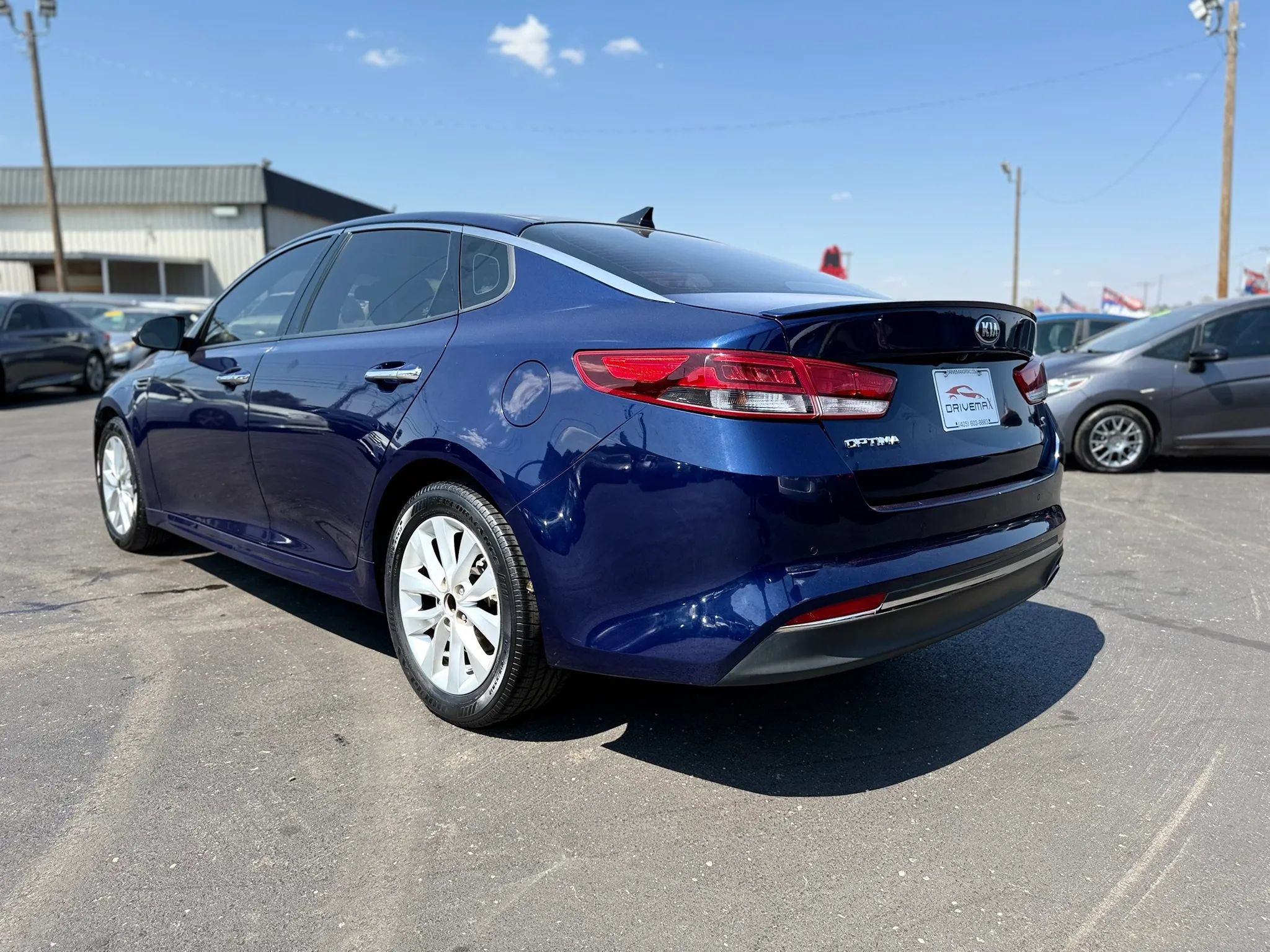 Used 2018 Kia Optima S w/ Panoramic Sunroof Package FWD image 5