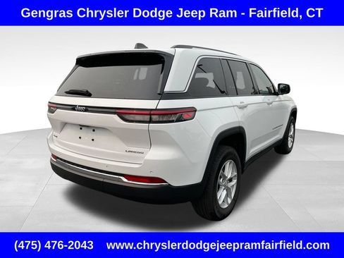 Certified 2023 Jeep Grand Cherokee Laredo X AWD/4WD image 7