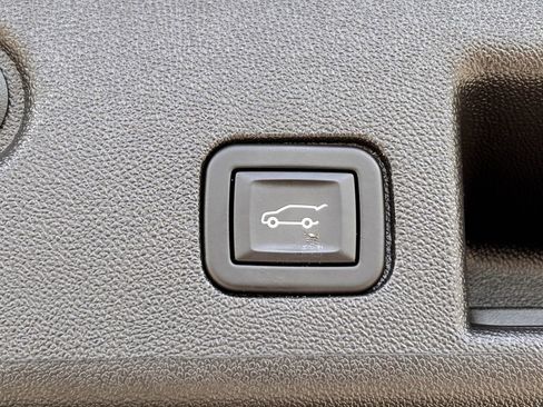 Used 2024 Chevrolet Equinox LT AWD/4WD image 29