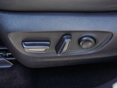 Certified 2025 Toyota Grand Highlander AWD image 18