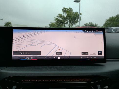 Used 2026 BMW 230i Coupe w/ Premium Package image 3