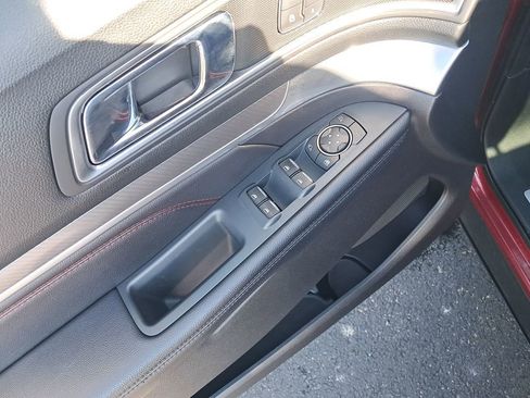 Used 2019 Ford Explorer Sport w/ Equipment Group 401A image 18