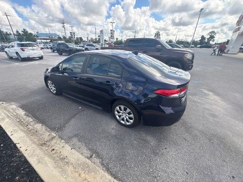 Used 2025 Toyota Corolla LE w/ Convenience Package FWD image 23