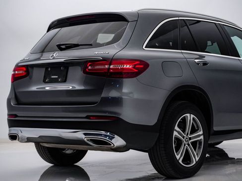 Used 2018 Mercedes-Benz GLC 300 4MATIC image 12