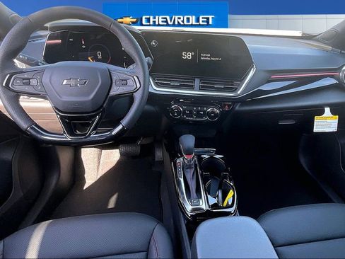 New 2026 Chevrolet Trax RS w/ Driver Confidence Package FWD image 5