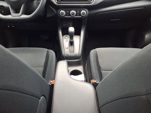 Used 2024 Nissan Kicks S FWD image 11