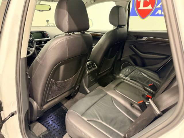 Used 2016 Audi Q5 2.0T Premium Plus w/ Technology Package AWD/4WD image 25