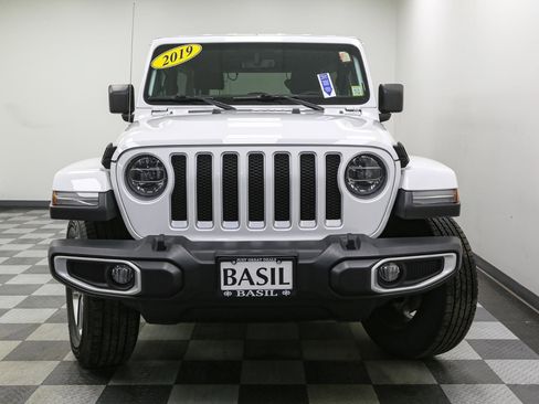 Used 2019 Jeep Wrangler Unlimited Sahara w/ Dual Top Group image 3