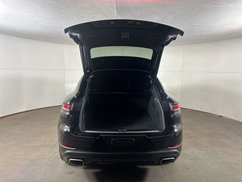 Certified 2026 Porsche Cayenne Coupe image 19