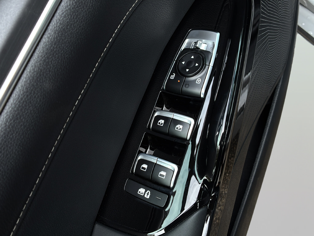 New 2026 Kia K5 GT-Line FWD image 9