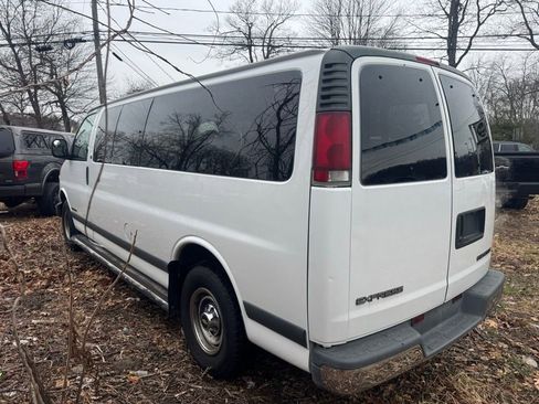Used 2000 Chevrolet Express 3500 Extended Passenger w/ LS Preferred Equipment Group RWD image 9