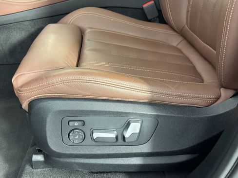 Used 2022 BMW X5 xDrive45e w/ M Sport Package AWD/4WD image 15