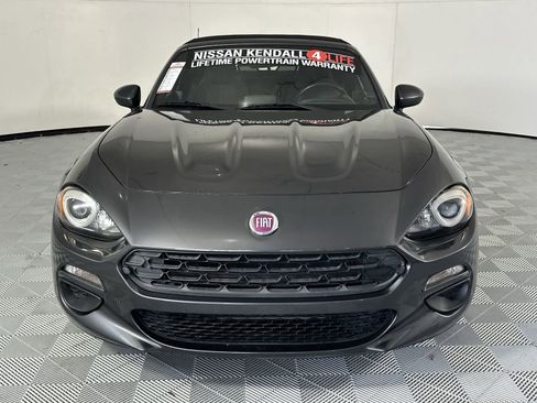 Used 2018 FIAT 124 Spider Classica w/ Technology & Siriusxm Group image 3