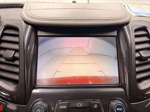 Used 2016 Chevrolet Impala LTZ w/ Enhanced Convenience Package FWD image 17