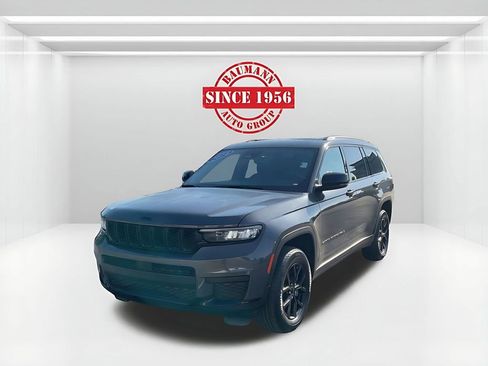 Used 2024 Jeep Grand Cherokee L Laredo image 10