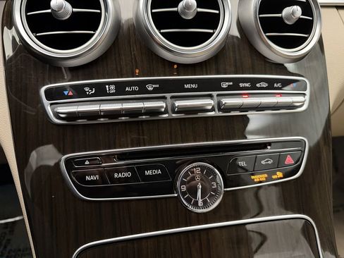 Used 2017 Mercedes-Benz C 300 4MATIC Cabriolet image 35