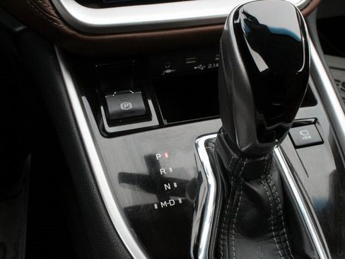 Certified 2022 Subaru Outback Touring XT image 37