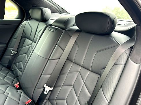 New 2026 BMW 740i RWD image 16