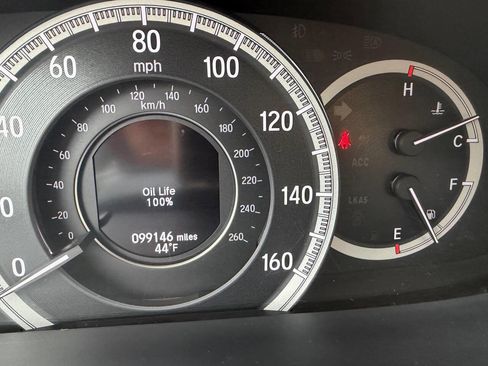 Used 2017 Honda Accord EX image 31