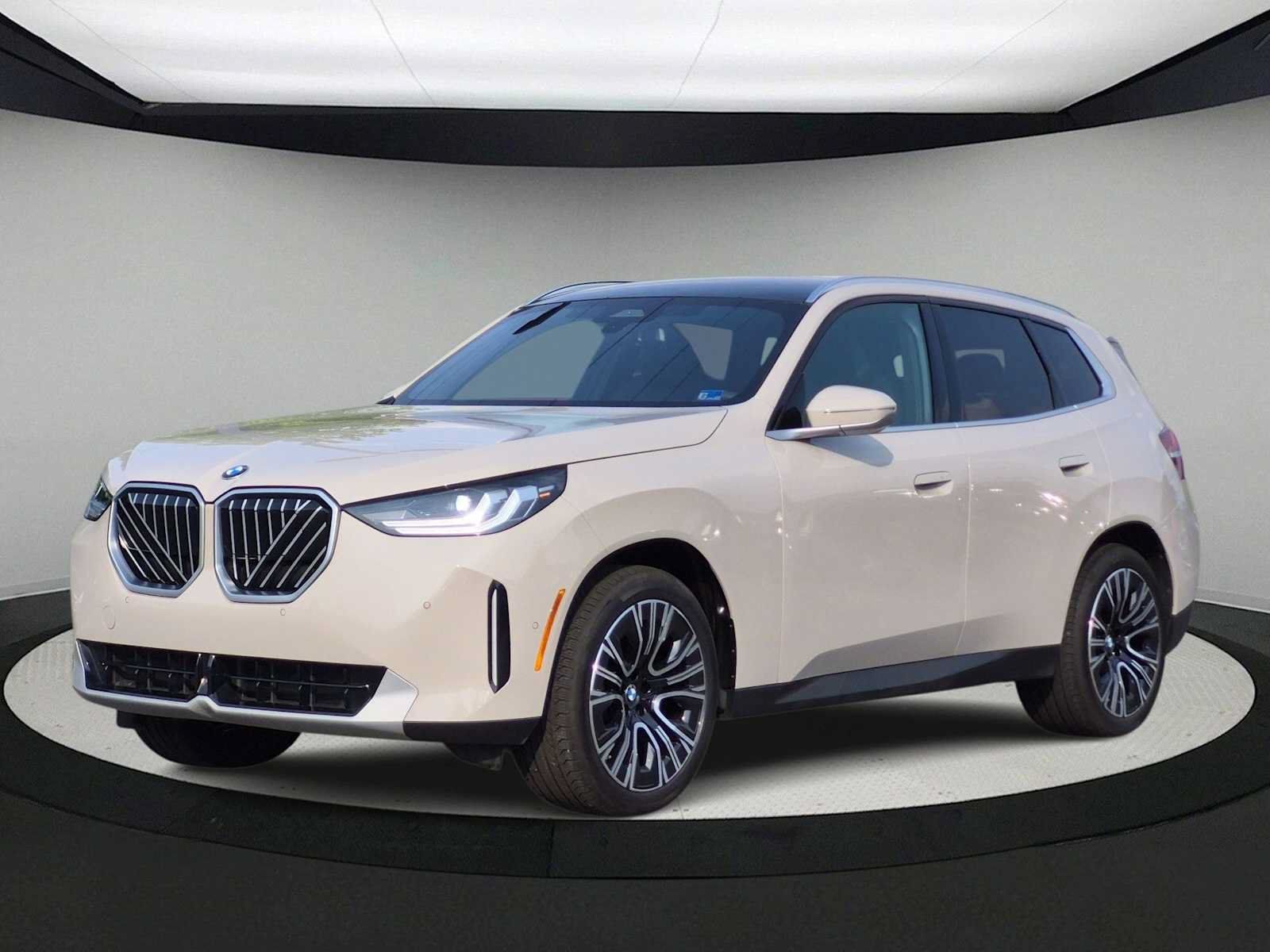 Used 2026 BMW X3 xDrive30i w/ Convenience Package AWD/4WD image 4