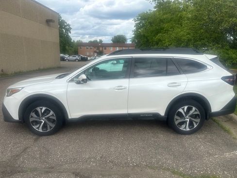Used 2020 Subaru Outback Limited w/ Popular Package #2 AWD/4WD image 14