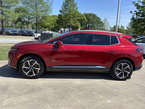 Used 2025 Chevrolet Equinox EV LT w/ Convenience Package AWD/4WD image 10