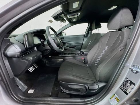 New 2026 Hyundai Elantra Sport image 32