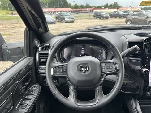 Used 2024 RAM 3500 Limited AWD/4WD image 13