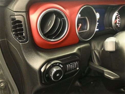 Used 2022 Jeep Wrangler Rubicon w/ Steel Bumper Group image 11