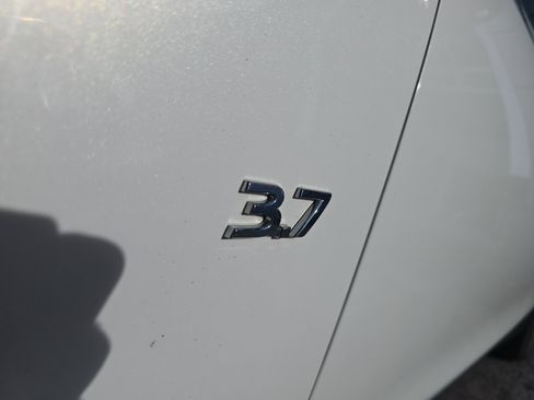 Used 2015 INFINITI QX50 Journey w/ Premium Package image 11