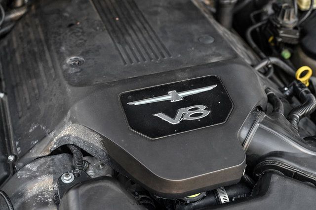 Used 2005 Ford Thunderbird RWD image 19