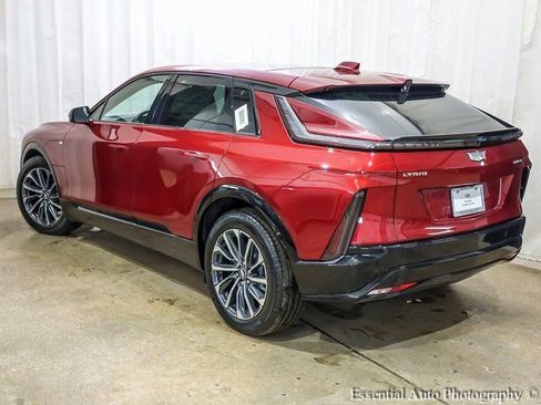 New 2025 Cadillac Lyriq Sport w/ LPO, Floor Liner Package image 7