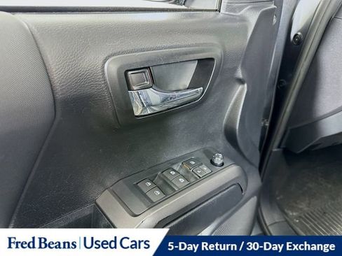 Used 2021 Toyota Tacoma TRD Sport w/ Technology Package image 20