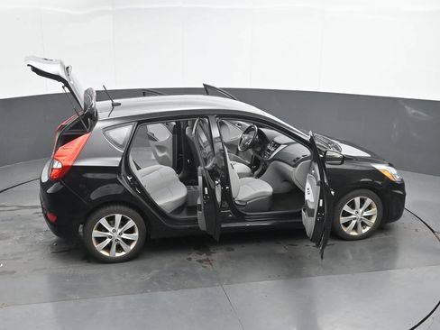 Used 2014 Hyundai Accent SE FWD image 47