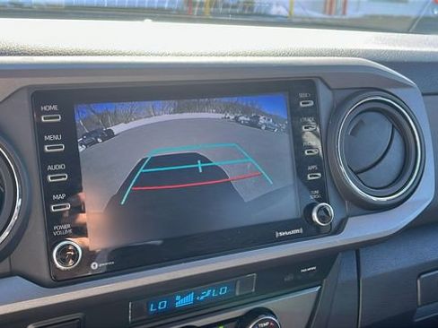 Used 2023 Toyota Tacoma TRD Off-Road image 16