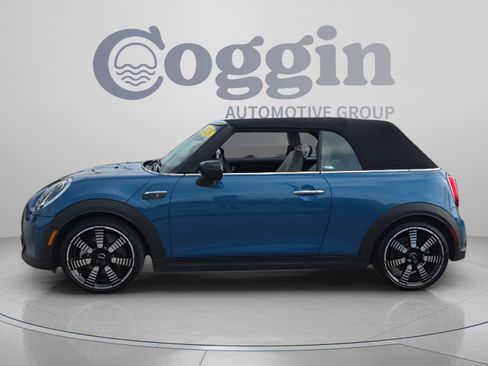 Used 2023 MINI Cooper S FWD image 2