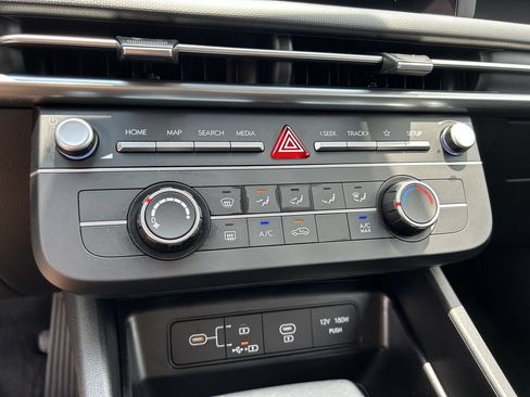 Certified 2025 Hyundai Tucson SE AWD/4WD image 24