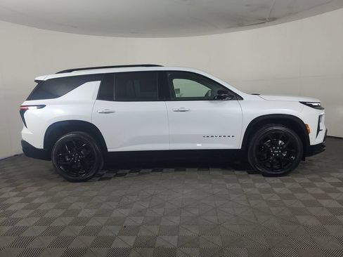 New 2026 Chevrolet Traverse RS w/ LPO, Floor Liner Package FWD image 3