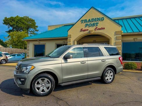 Used 2019 Ford Expedition XLT w/ Equipment Group 201A RWD image 29