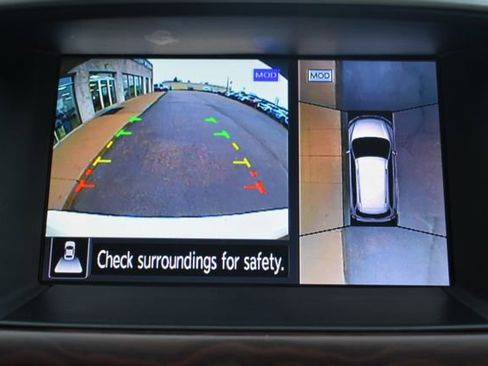 Used 2017 Nissan Pathfinder Platinum w/ Family Entertainment Package image 32