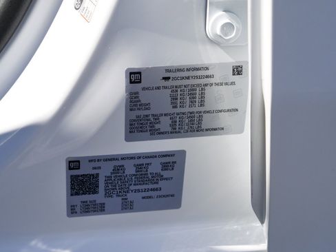 Used 2025 Chevrolet Silverado 2500 LT w/ Convenience Package image 41